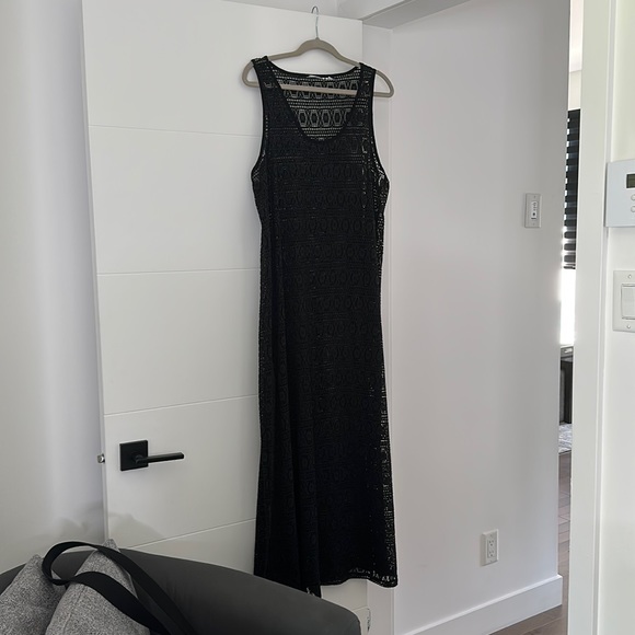 LA VIE EN ROSE COVER UP DRESS IN BLACK - Picture 2 of 5